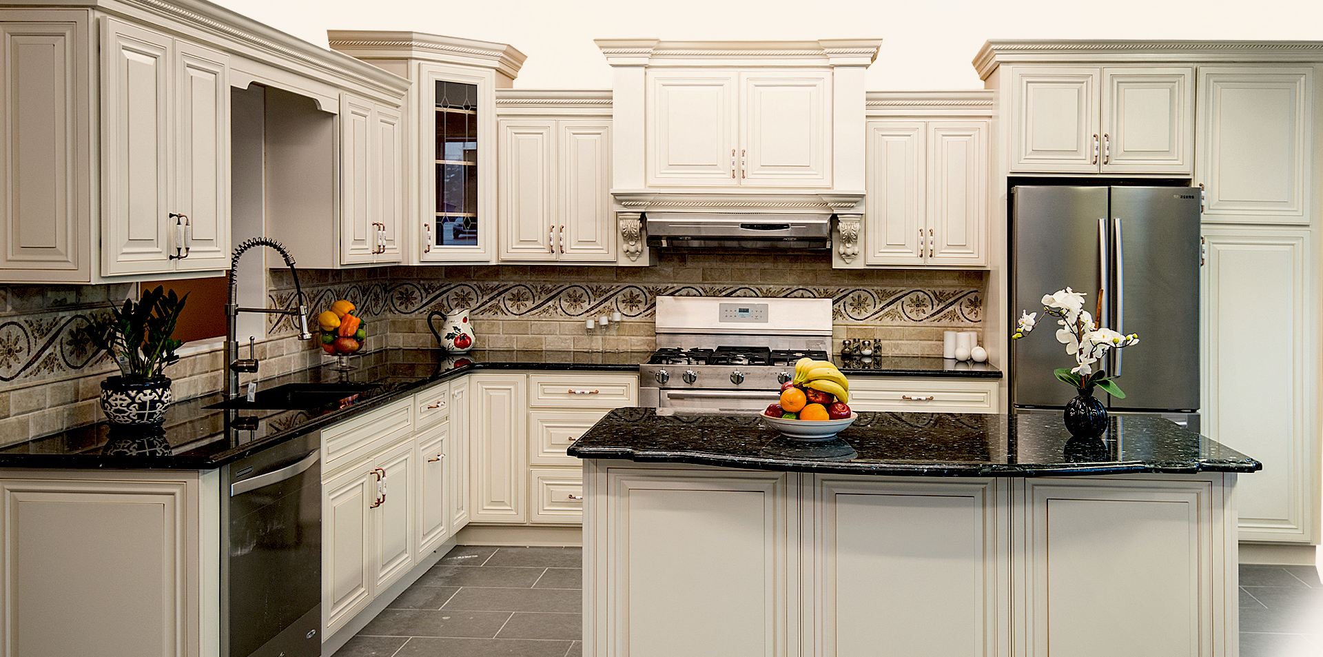 Star Kitchen Cabinets